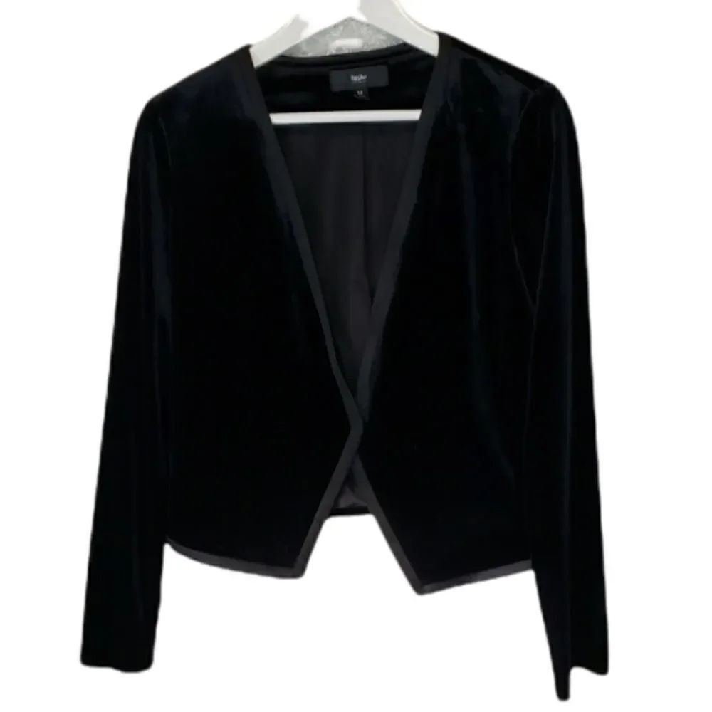 Beautiful Black Velvet/ Velour Blazer